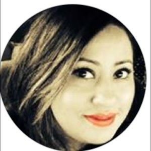 Meet your Posher, Mayela